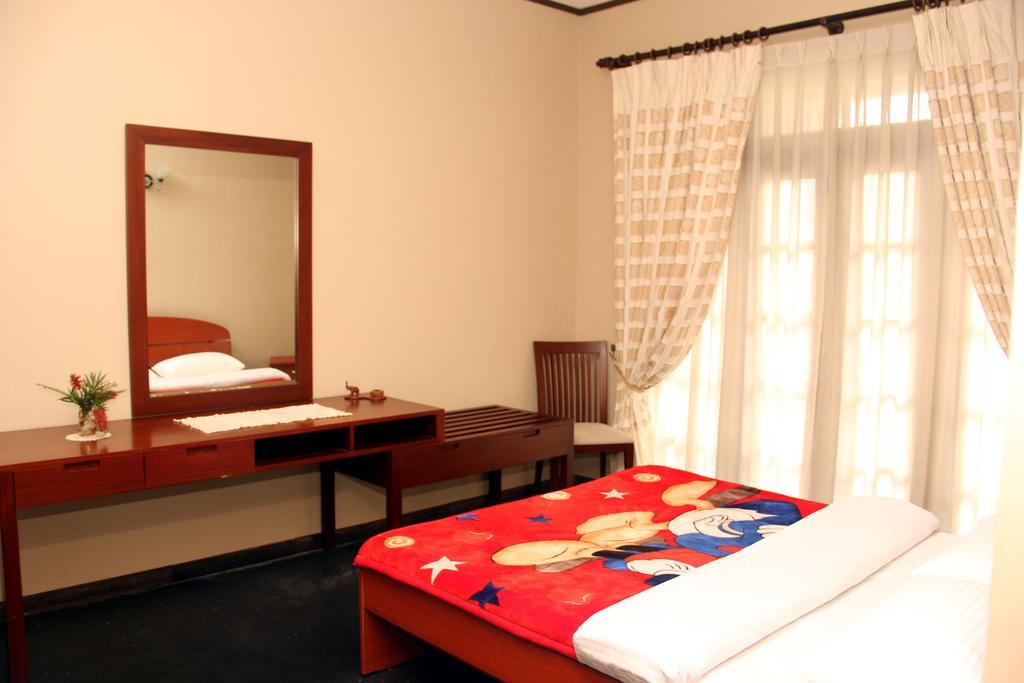 Perera Homestay Nuwara Eliya Exterior foto