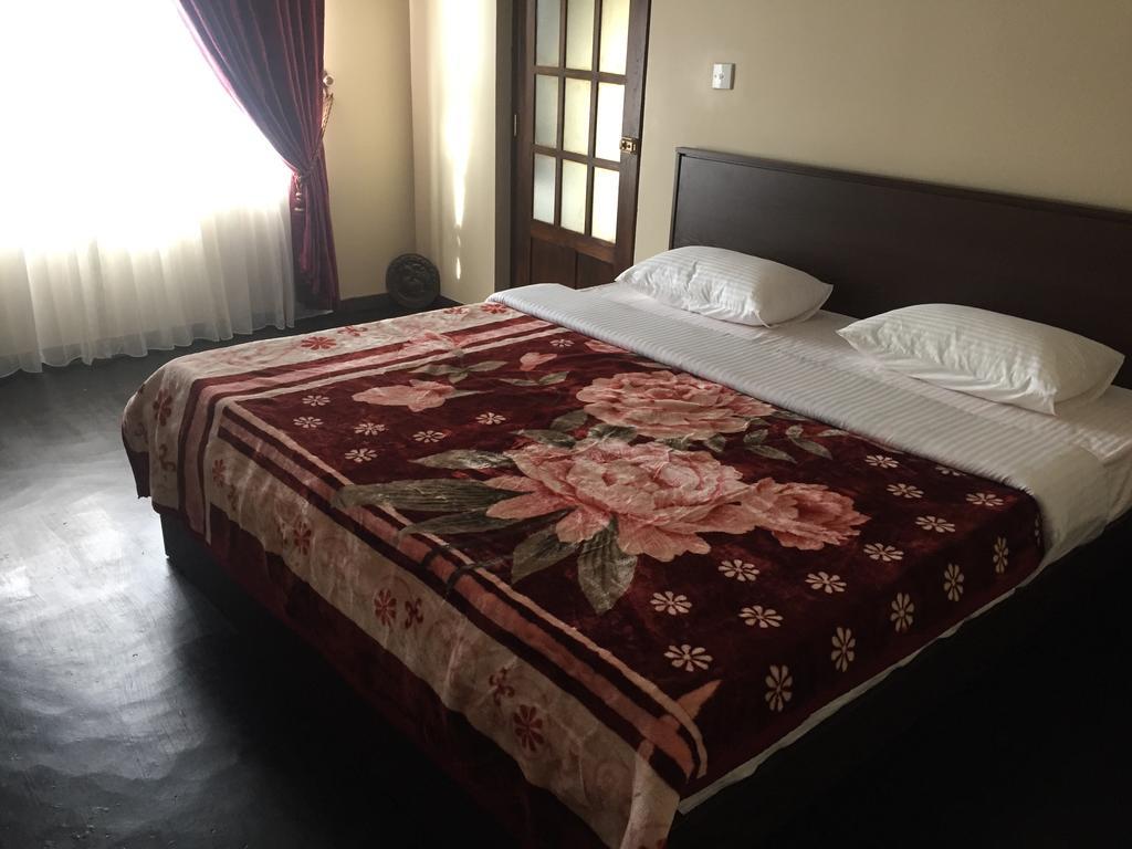 Perera Homestay Nuwara Eliya Exterior foto